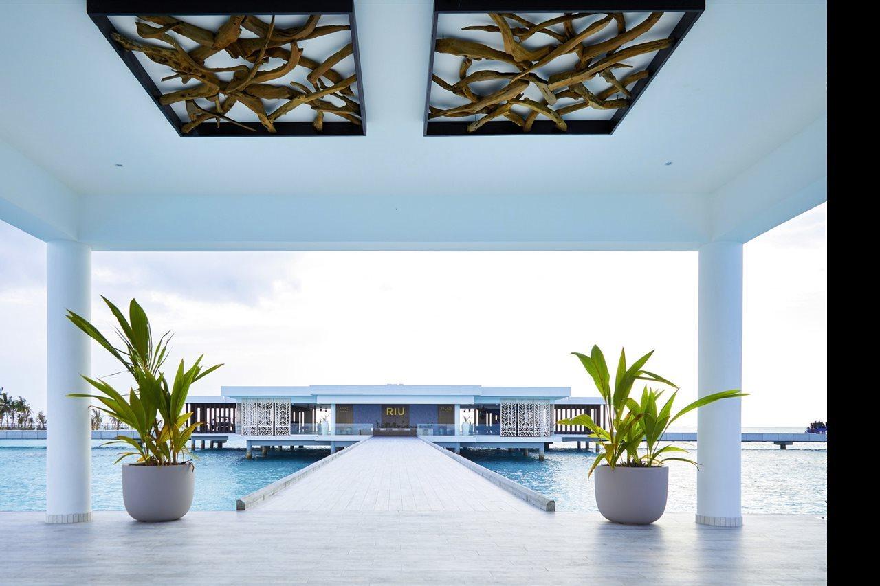 Riu Palace Maldivas Kudahuvadhoo Exterior foto